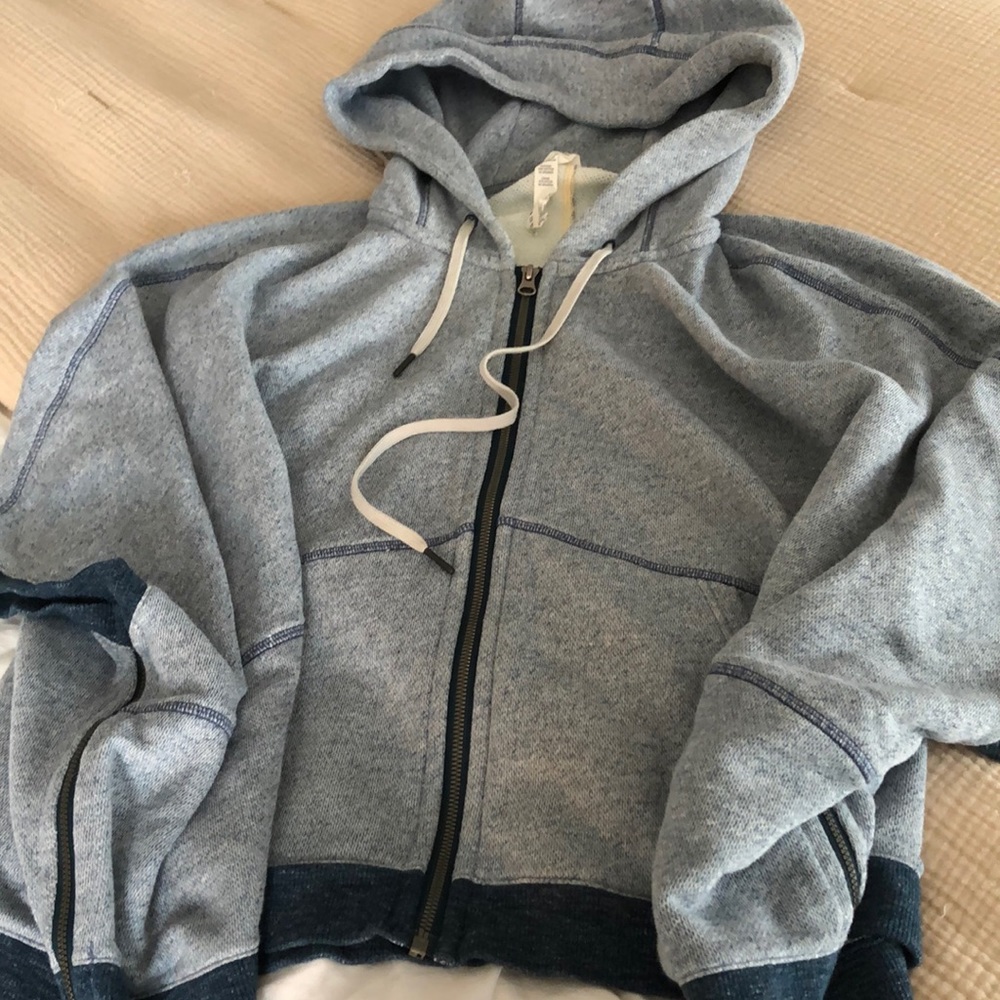 LuluLemon oversized zip up